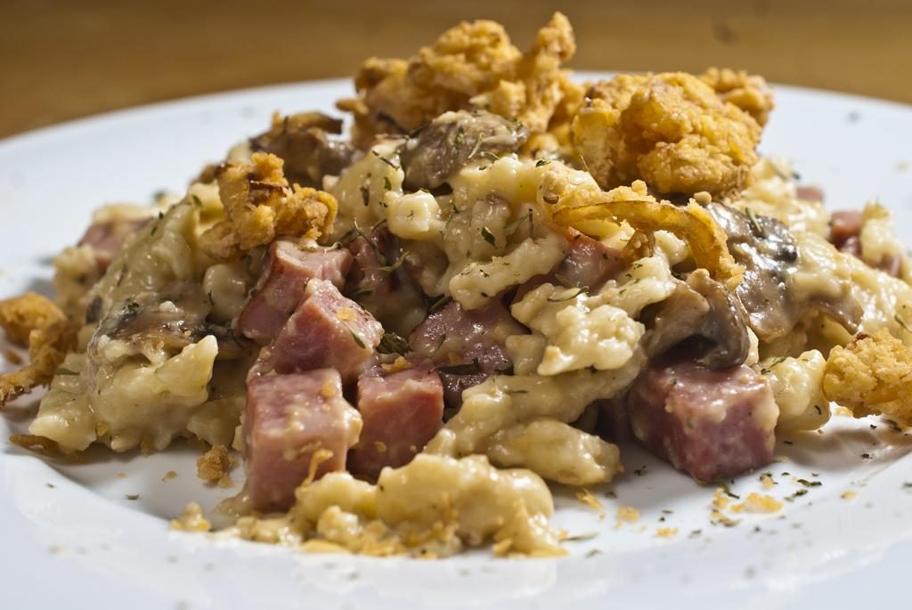 Kasespatzle with Ham, Sriracha braised mushrooms and crispy deep fried onions