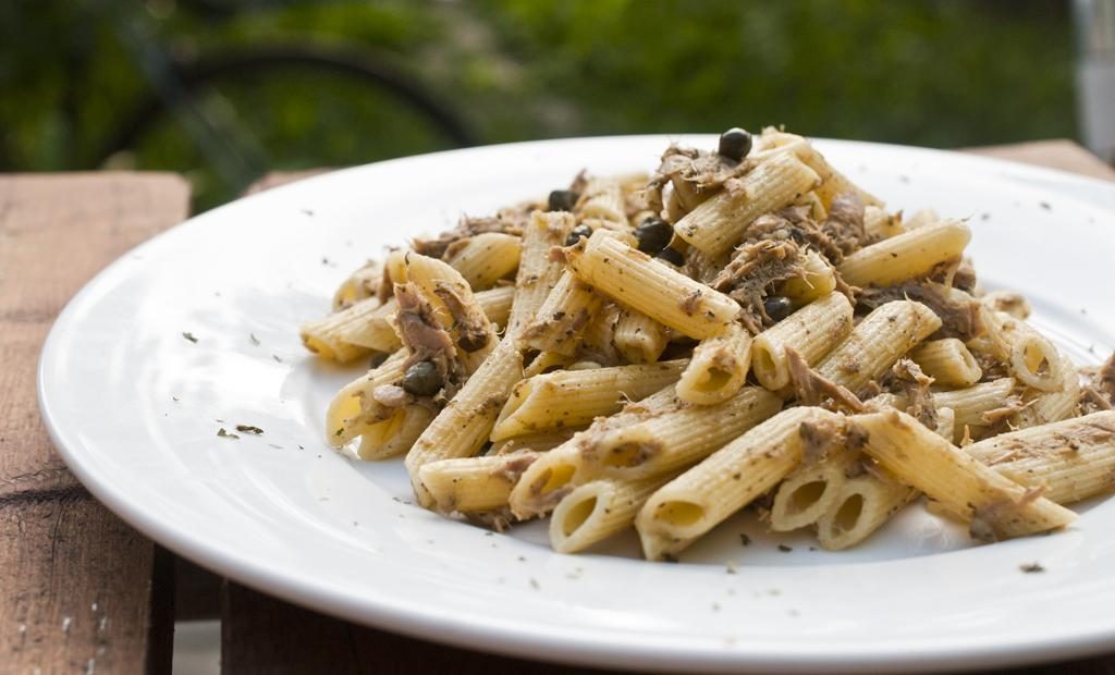 Penne with Tuna and Capers