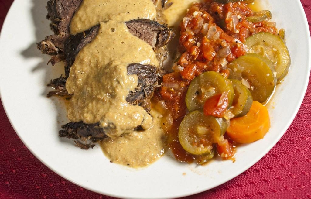 Slow Cooker Roast Beef Dinner