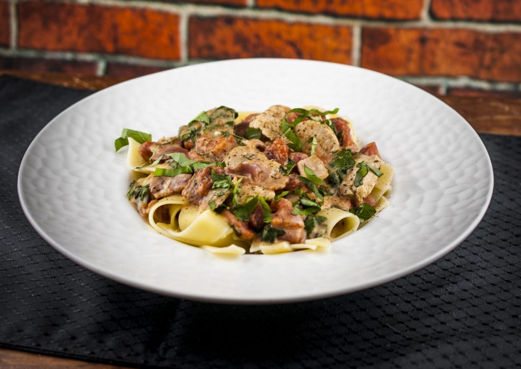 Chicken Bacon Spinach White Wine Tomato Cream Sauce