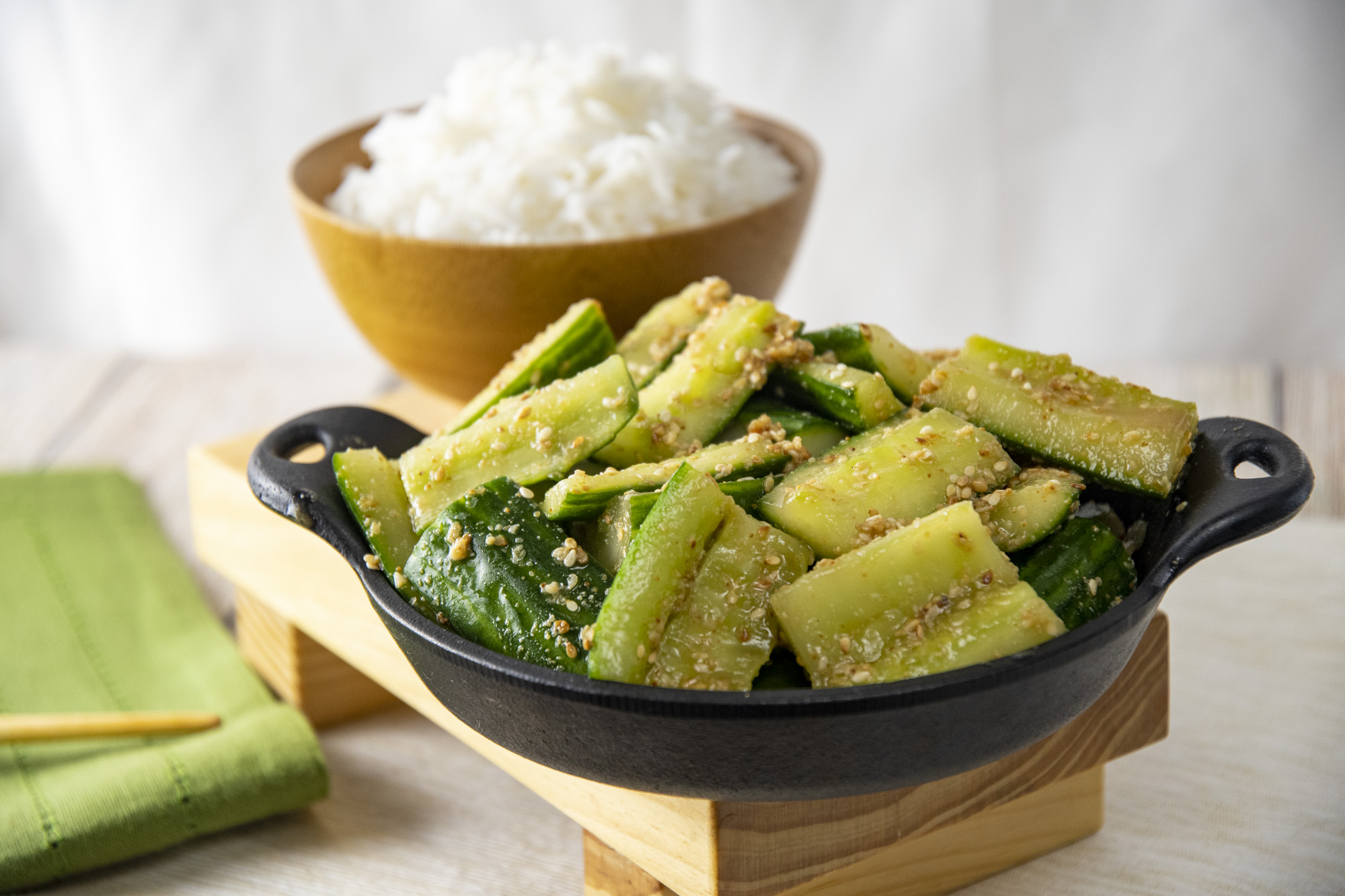 Smashed Cucumber Salad (Tataki Kyuri)